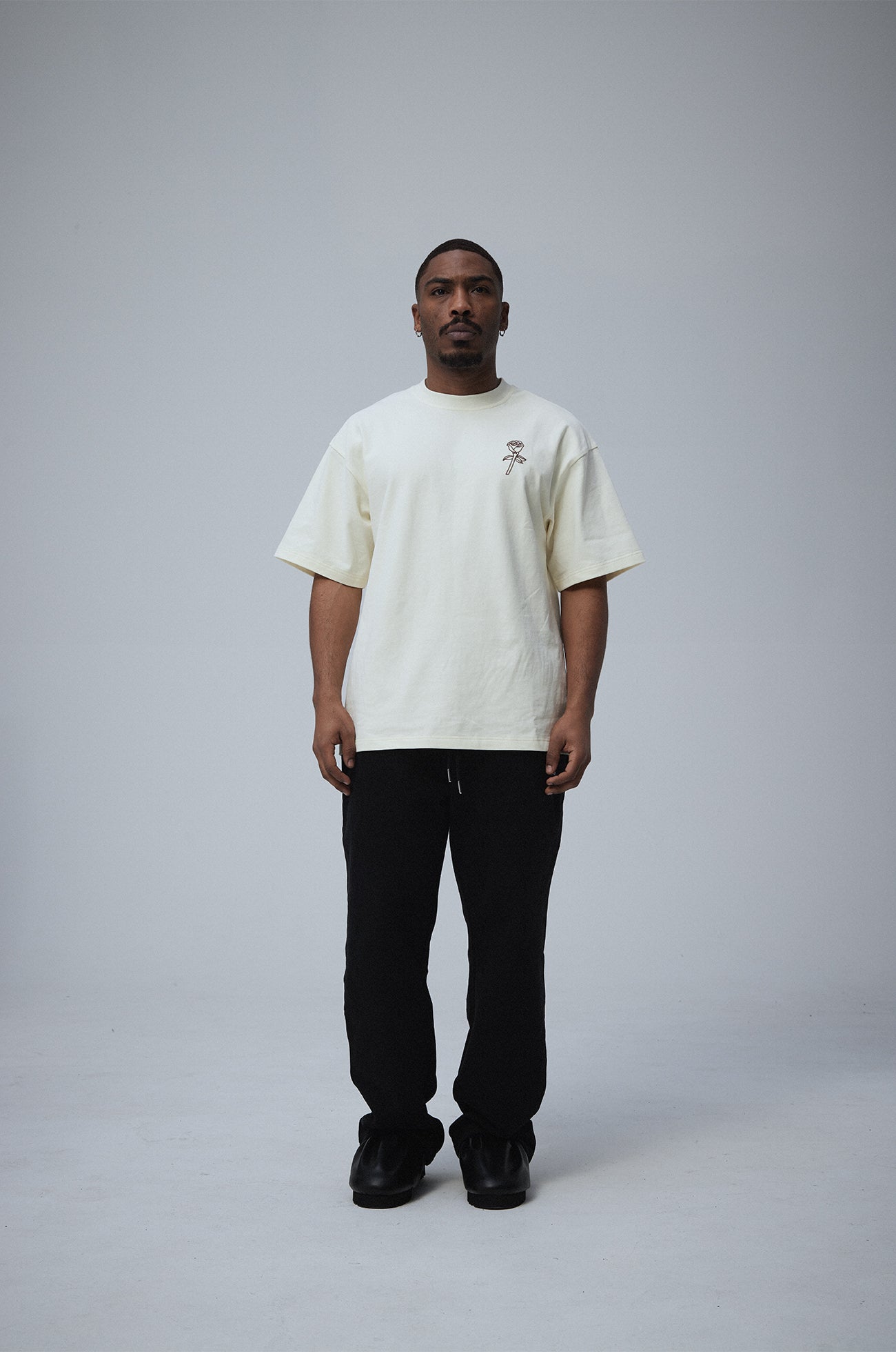 Stranger Society Big rose t-shirt Cream – STRANGER SOCIETY